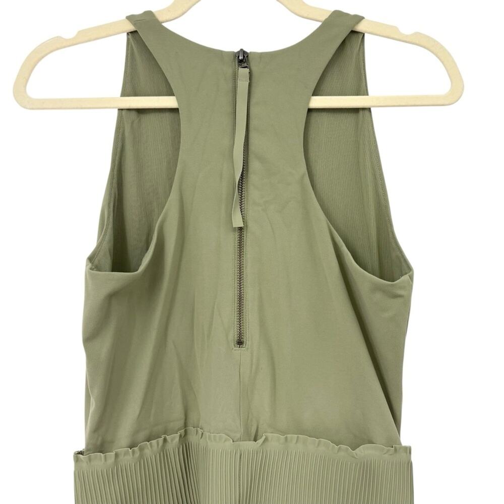 Athleta Cosmic Flutter Romper Sage Green Size Medium Sleeveless Elastic Travel - Picture 10 of 14